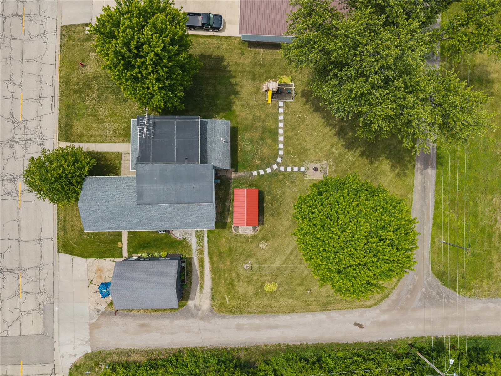 502 E Main Lisbon IA 52253