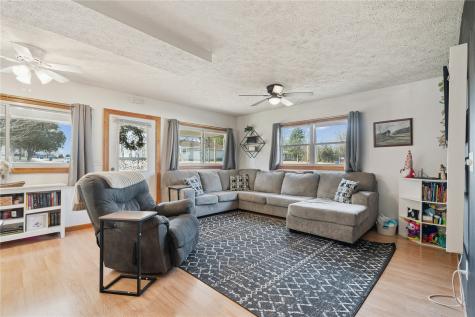 502 E Main Lisbon IA 52253