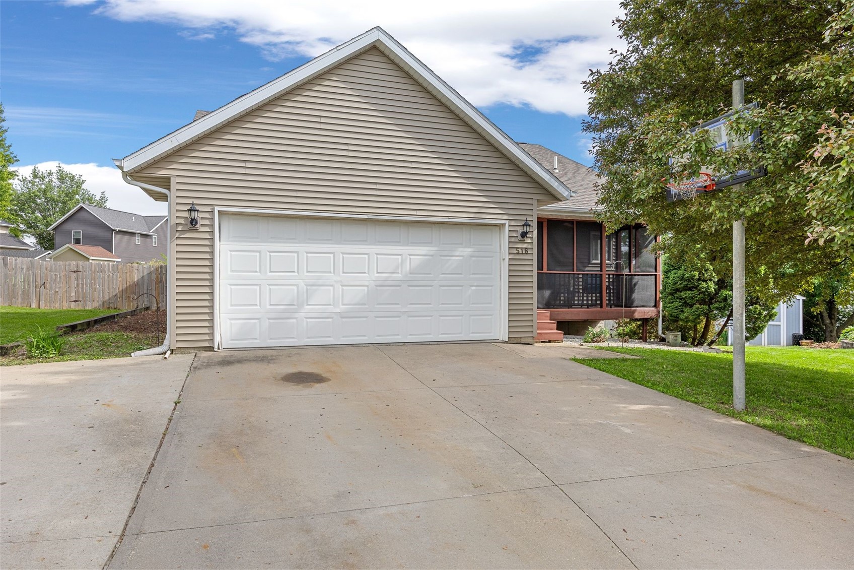 518 Tulip Court Tiffin IA 52340