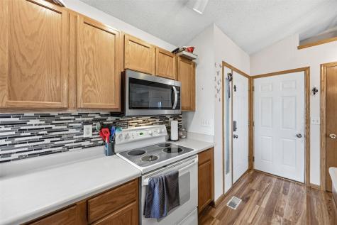 518 Tulip Court Tiffin IA 52340