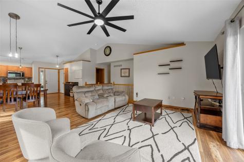 518 Tulip Court Tiffin IA 52340