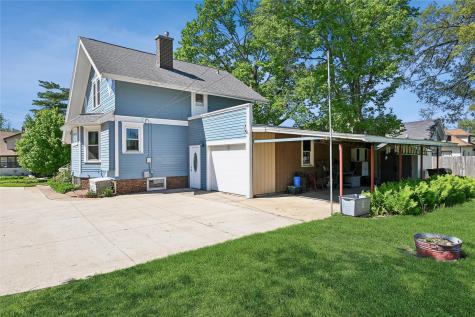 618 32nd Street NE Cedar Rapids IA 52402