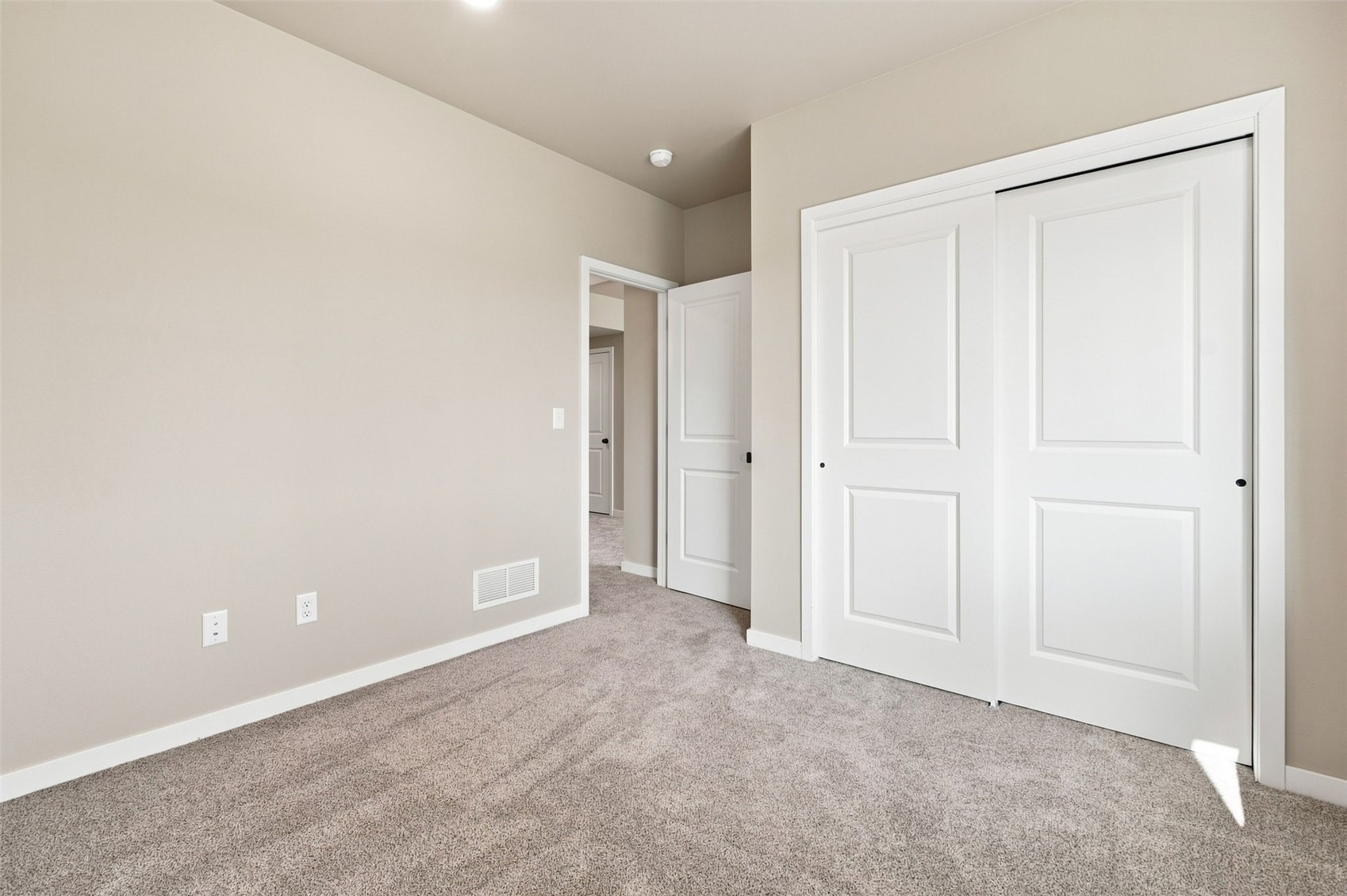 3048 Ridgeview Circle Coralville IA 52241