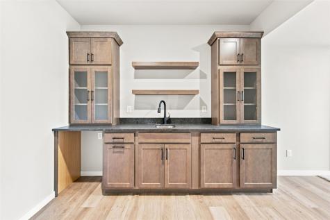 3048 Ridgeview Circle Coralville IA 52241