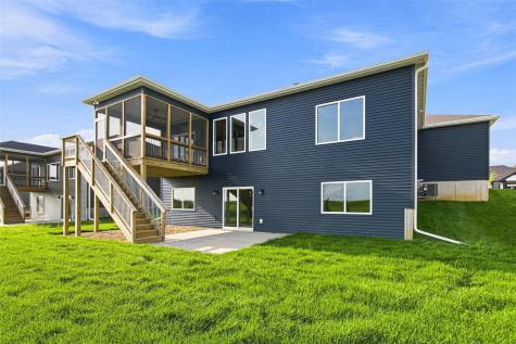 3048 Ridgeview Circle Coralville IA 52241