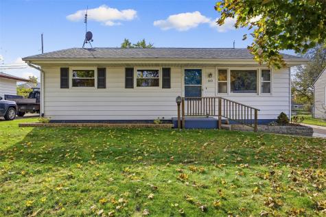 1643 Arizona Avenue NE Cedar Rapids IA 52402