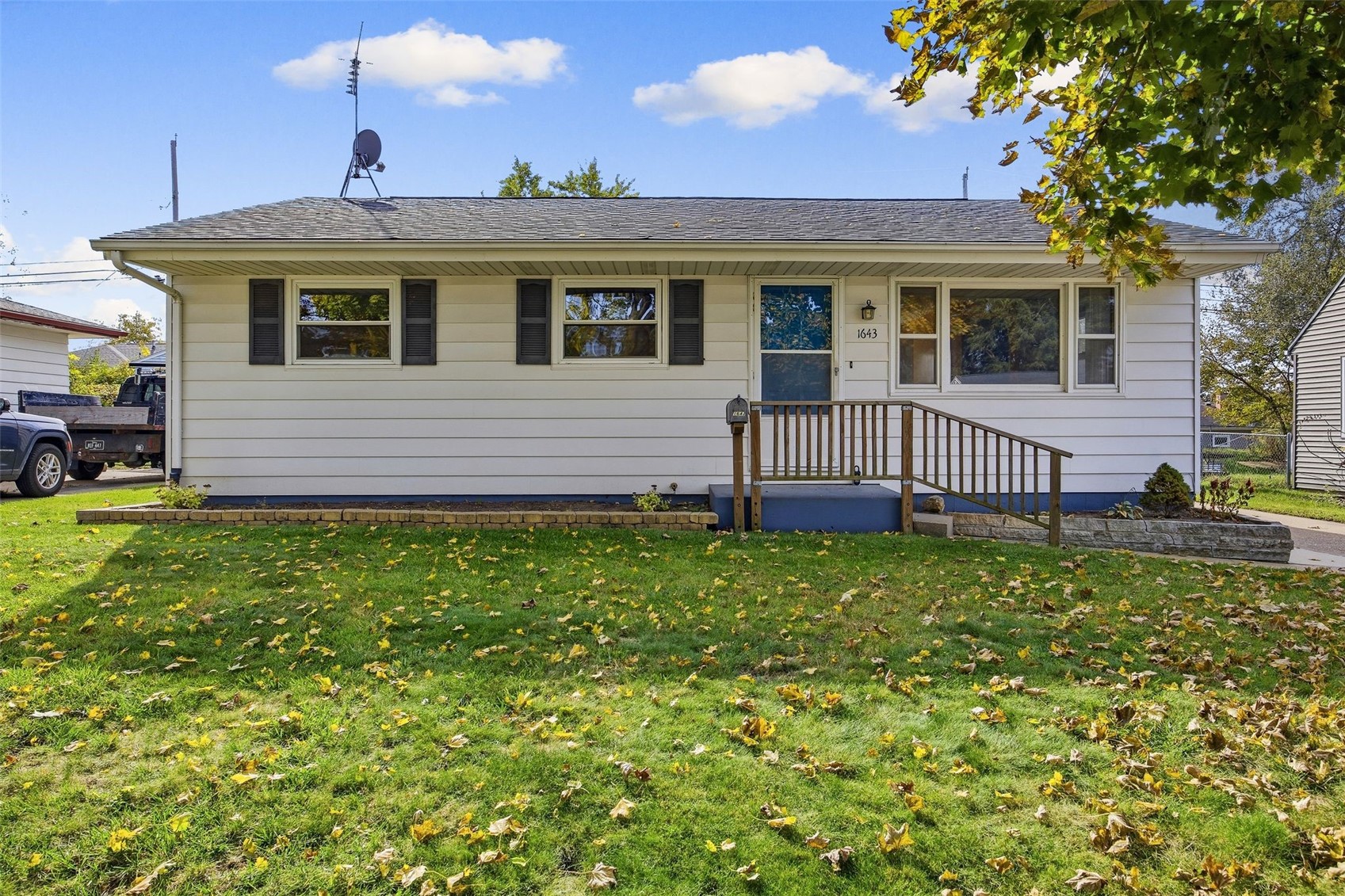 Cedar Rapids IA, 1643 Arizona Avenue NE