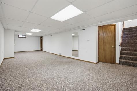 1643 Arizona Avenue NE Cedar Rapids IA 52402
