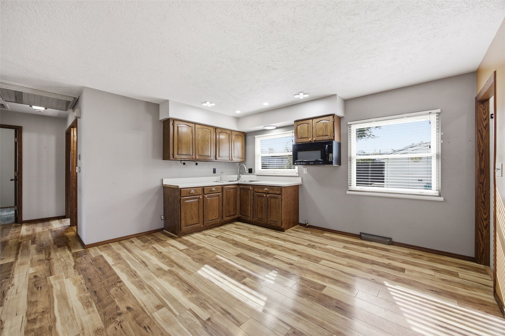 1643 Arizona Avenue NE Cedar Rapids IA 52402