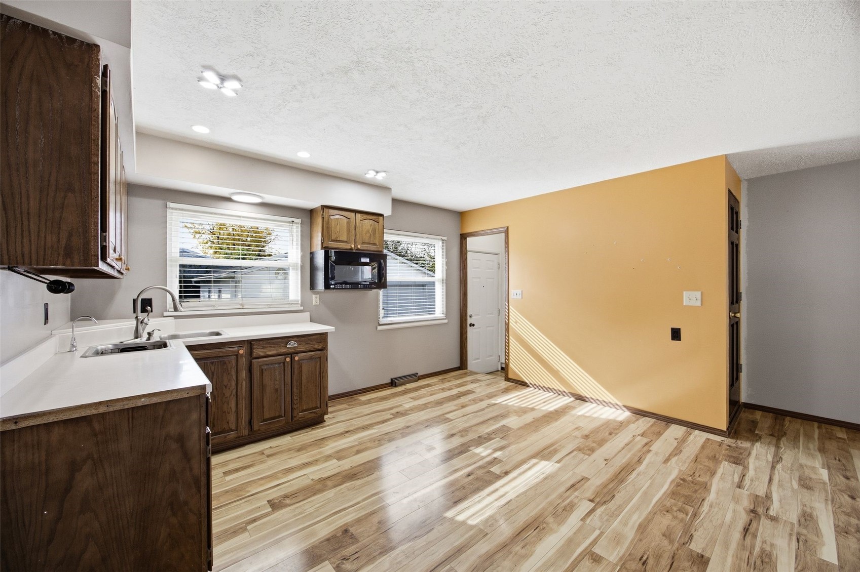 1643 Arizona Avenue NE Cedar Rapids IA 52402