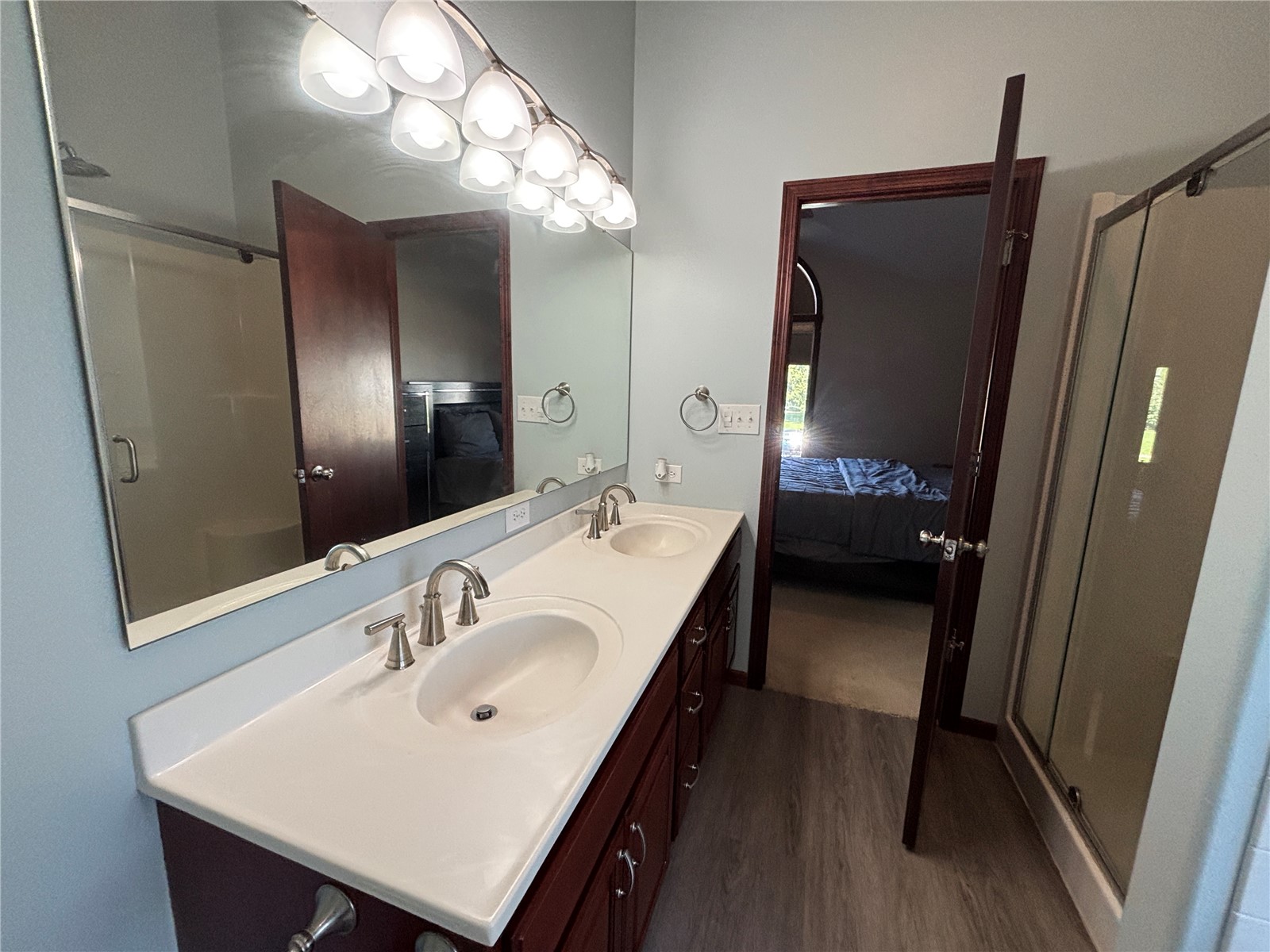 2395 Wolf Run Hiawatha IA 52233