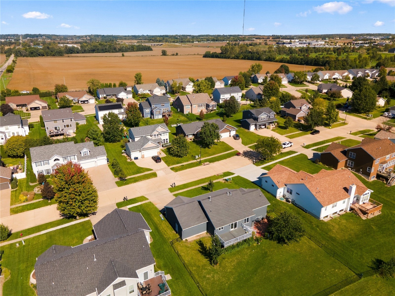 2395 Wolf Run Hiawatha IA 52233