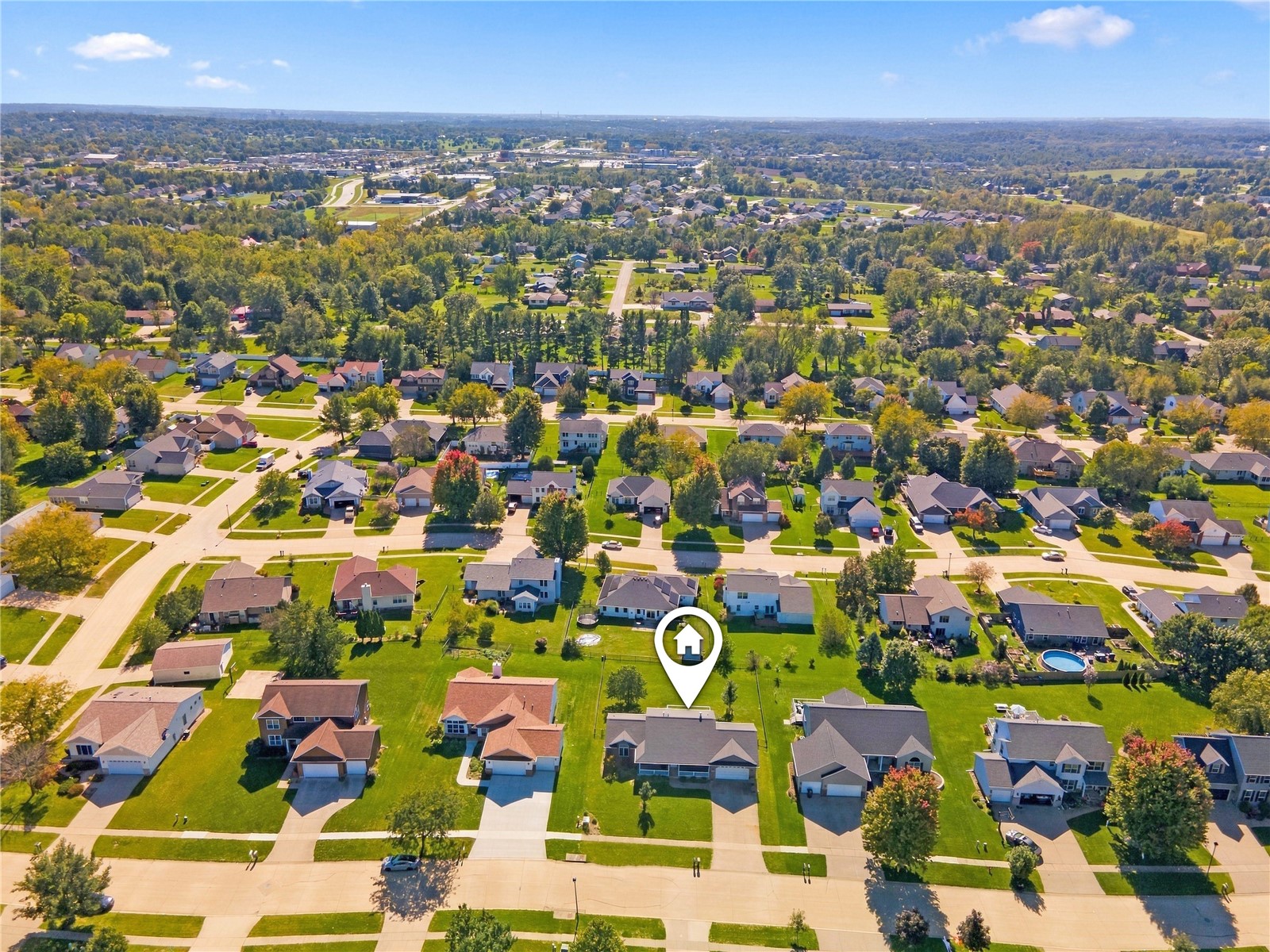2395 Wolf Run Hiawatha IA 52233