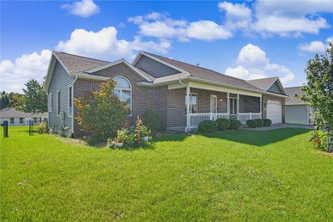 2395 Wolf Run Hiawatha IA 52233