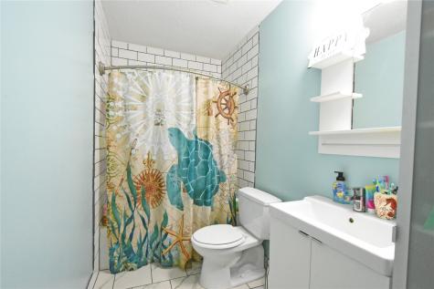 1612 Woodside Court NW Cedar Rapids IA 52405