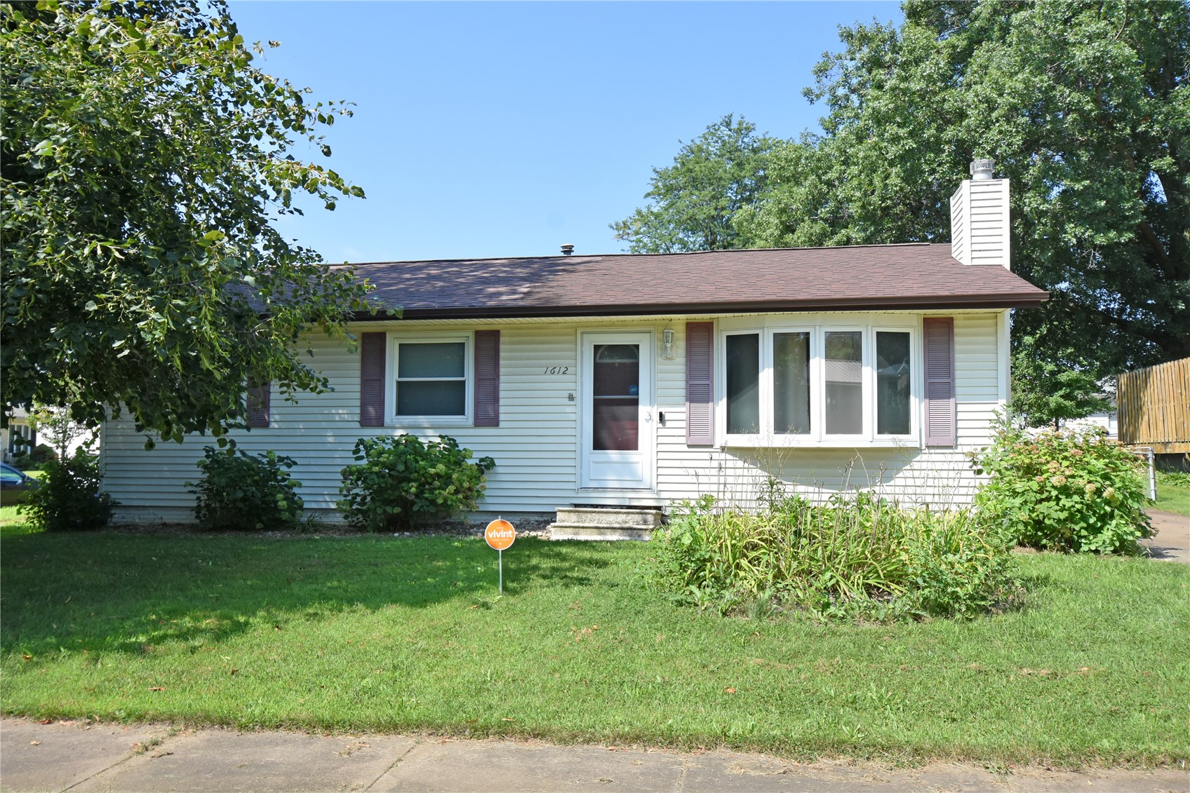 1612 Woodside Court NW Cedar Rapids IA 52405