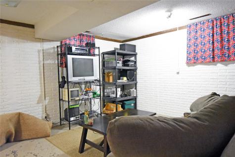 1612 Woodside Court NW Cedar Rapids IA 52405
