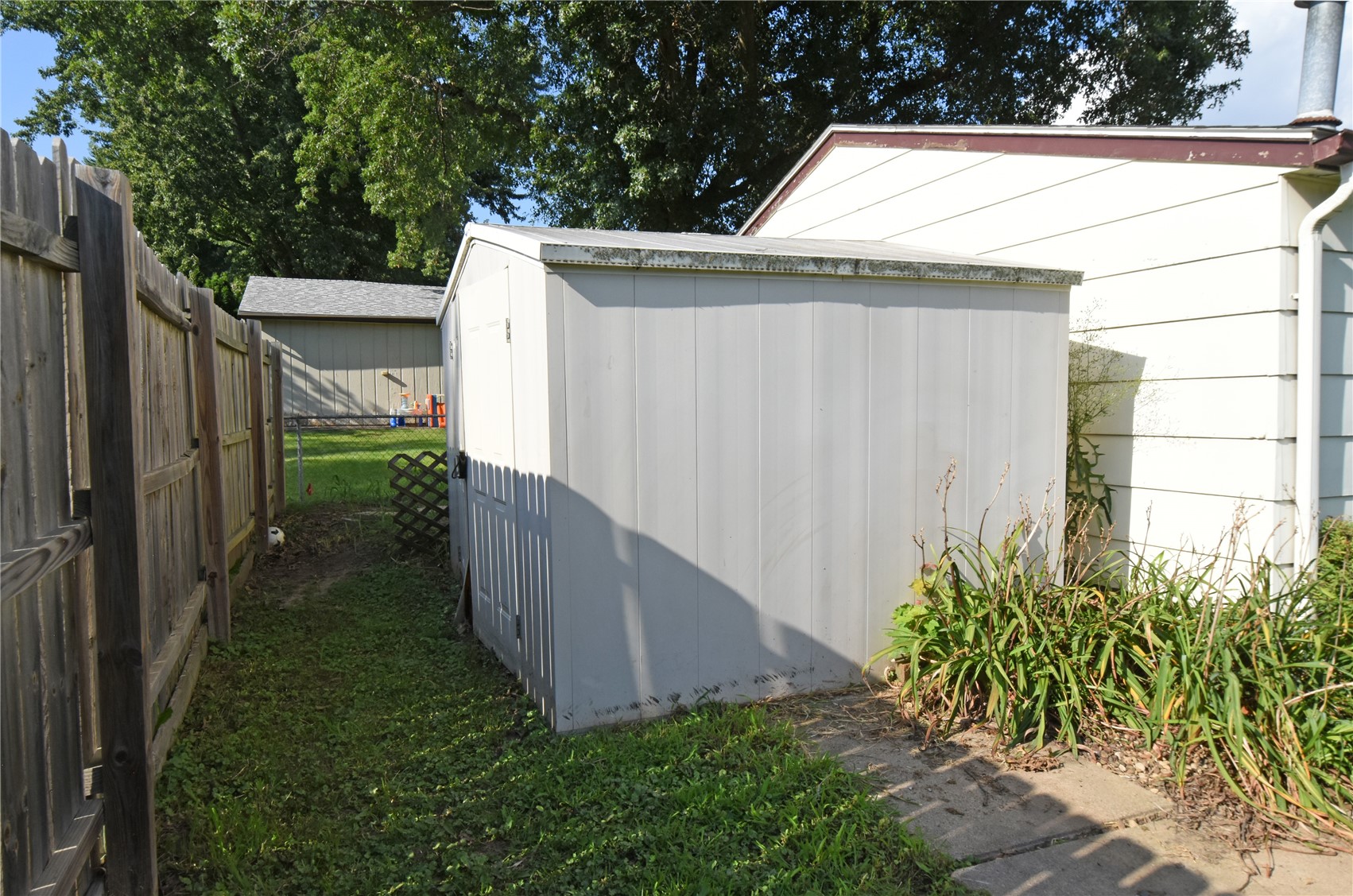1612 Woodside Court NW Cedar Rapids IA 52405