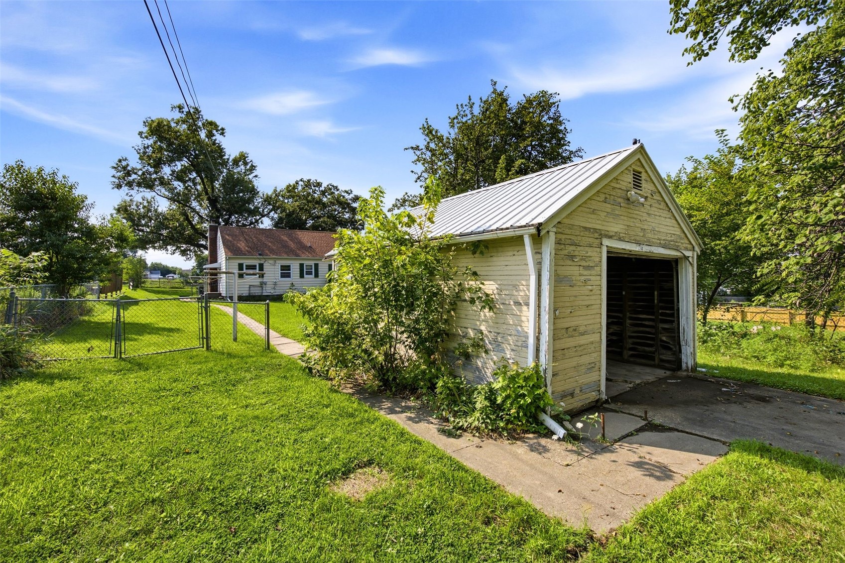 2115 3rd Street SW Cedar Rapids IA 52404