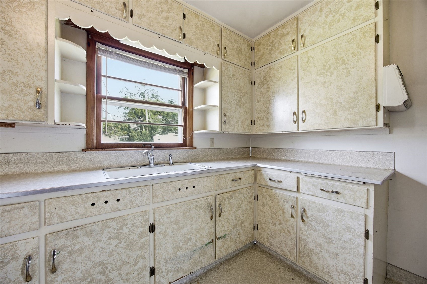 2115 3rd Street SW Cedar Rapids IA 52404