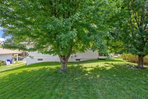 719 35th Street SE Cedar Rapids IA 52403
