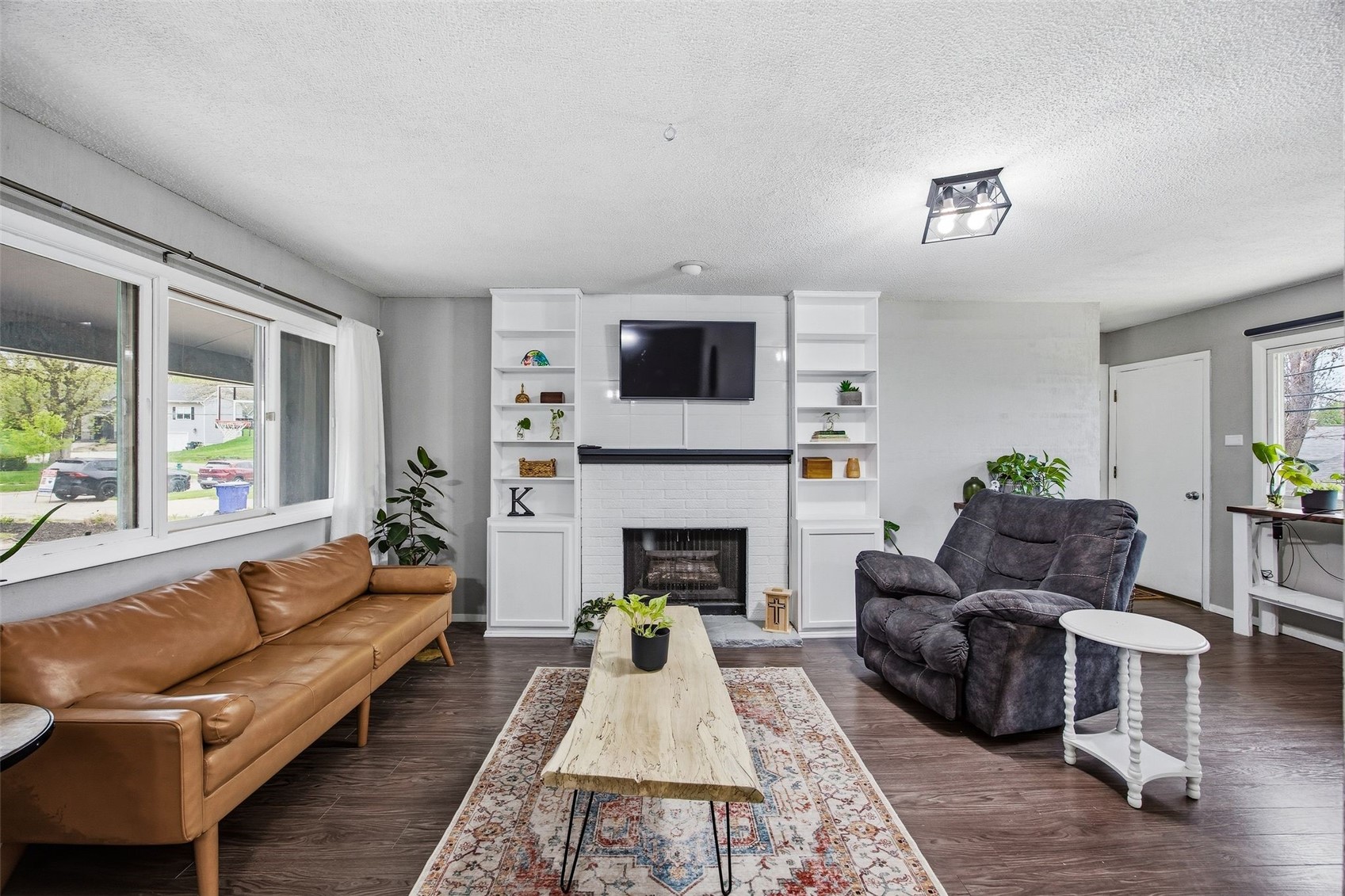 2332 Fairlane Drive NE Cedar Rapids IA 52402
