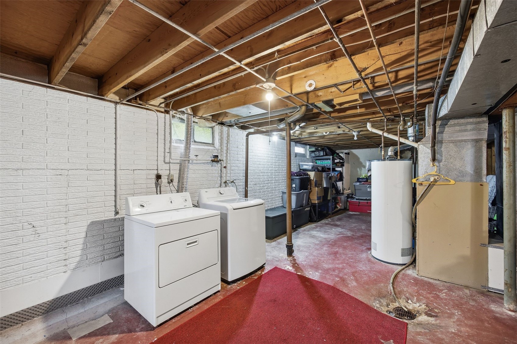 2332 Fairlane Drive NE Cedar Rapids IA 52402