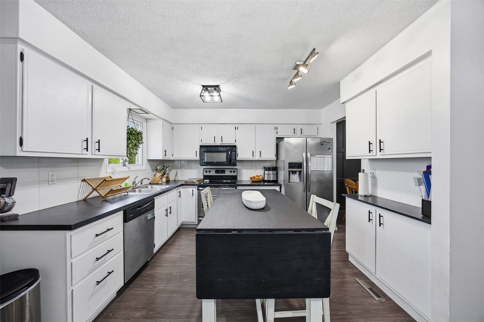 2332 Fairlane Drive NE Cedar Rapids IA 52402
