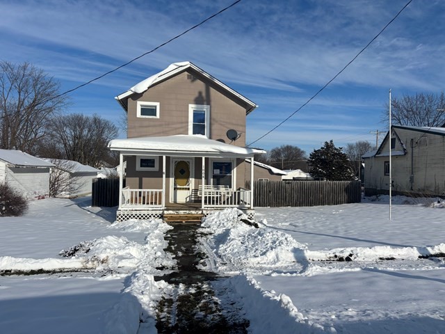 1008 Main Street Center Point IA 52213