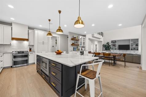 1022 Oakes Drive Iowa City IA 52245