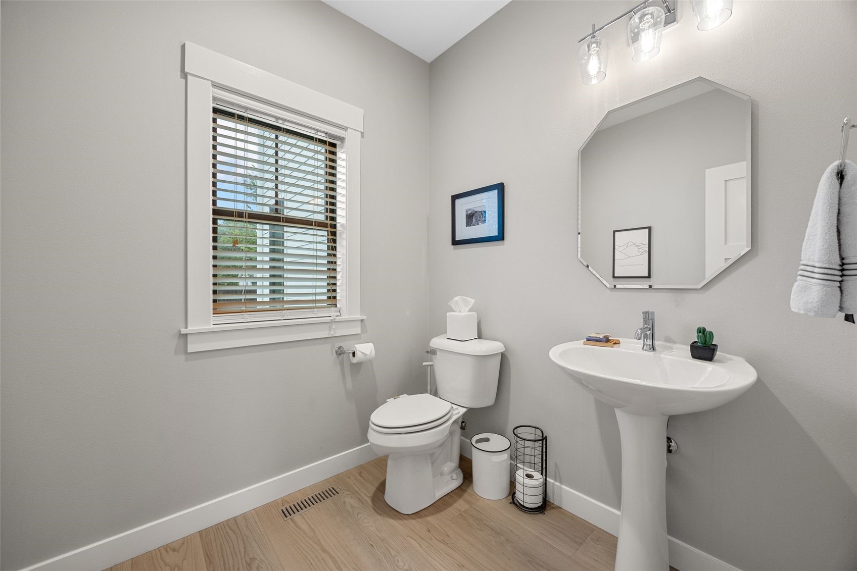 1022 Oakes Drive Iowa City IA 52245
