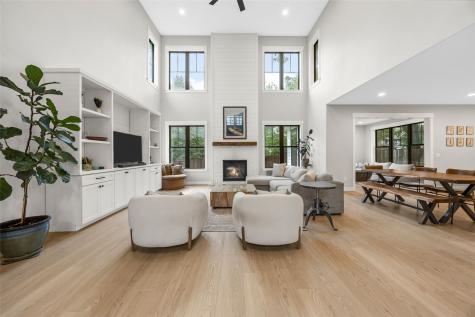 1022 Oakes Drive Iowa City IA 52245