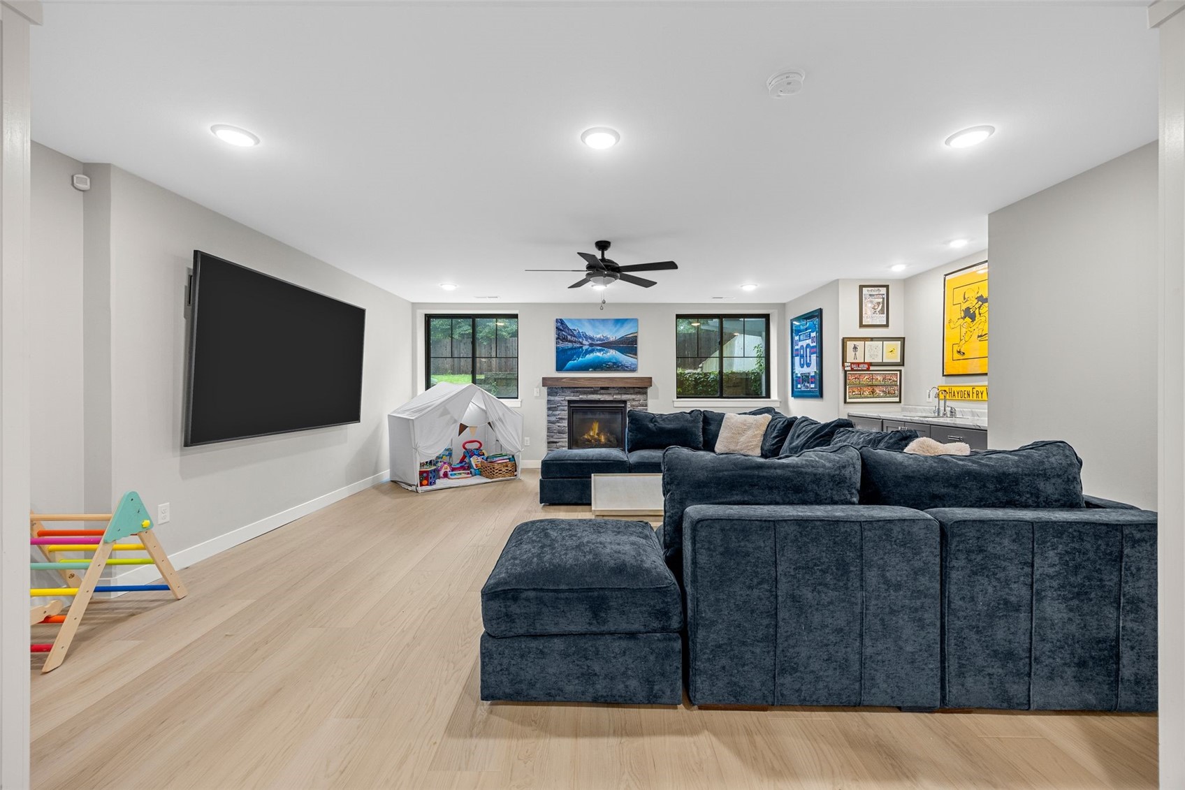 1022 Oakes Drive Iowa City IA 52245