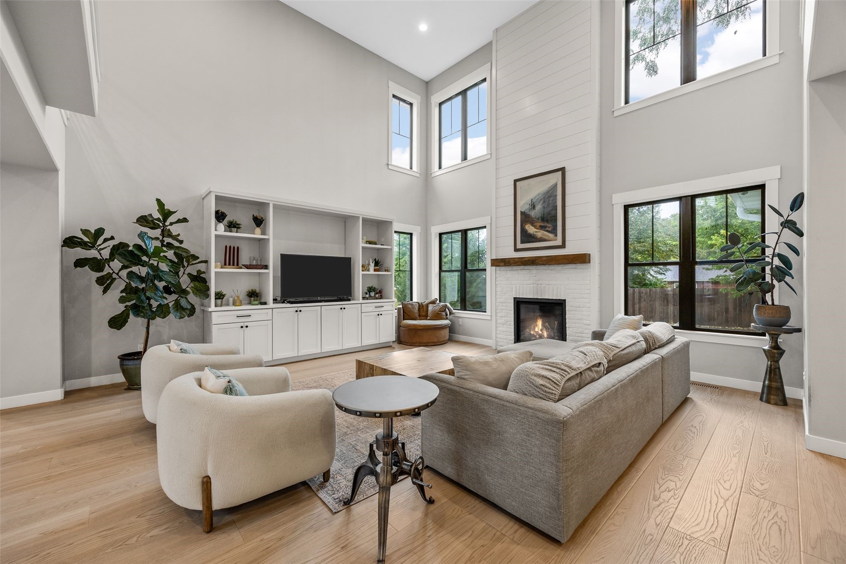 1022 Oakes Drive Iowa City IA 52245