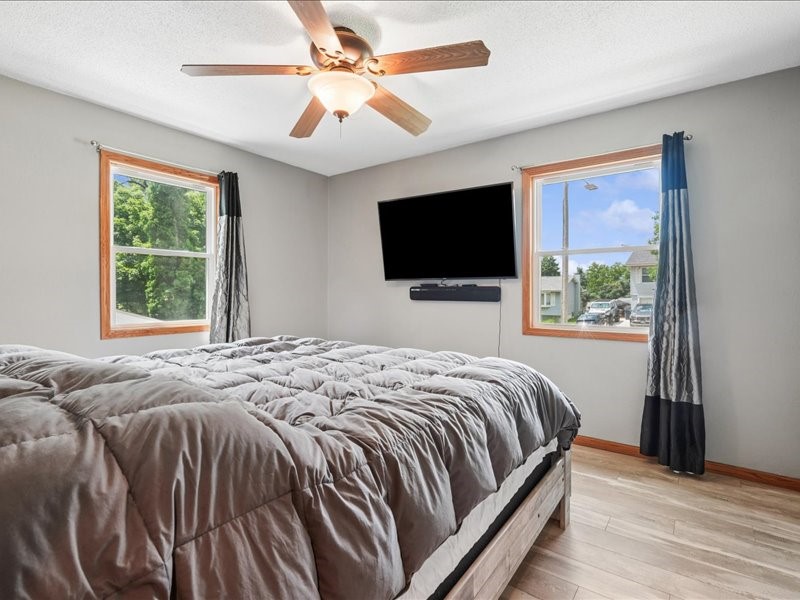 1633 23rd Street NW Cedar Rapids IA 52405