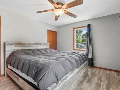 1633 23rd Street NW Cedar Rapids IA 52405