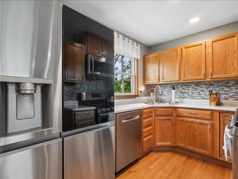 1633 23rd Street NW Cedar Rapids IA 52405