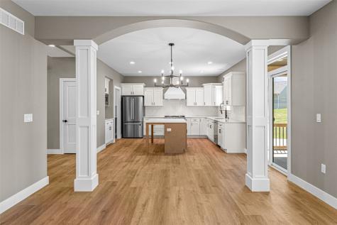 1005 Thomas Circle Tiffin IA 52340