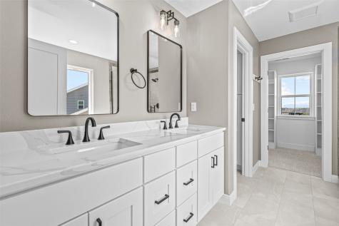 1005 Thomas Circle Tiffin IA 52340