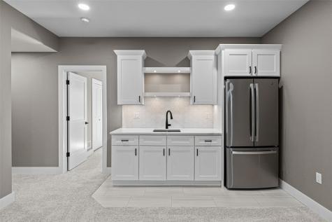1005 Thomas Circle Tiffin IA 52340