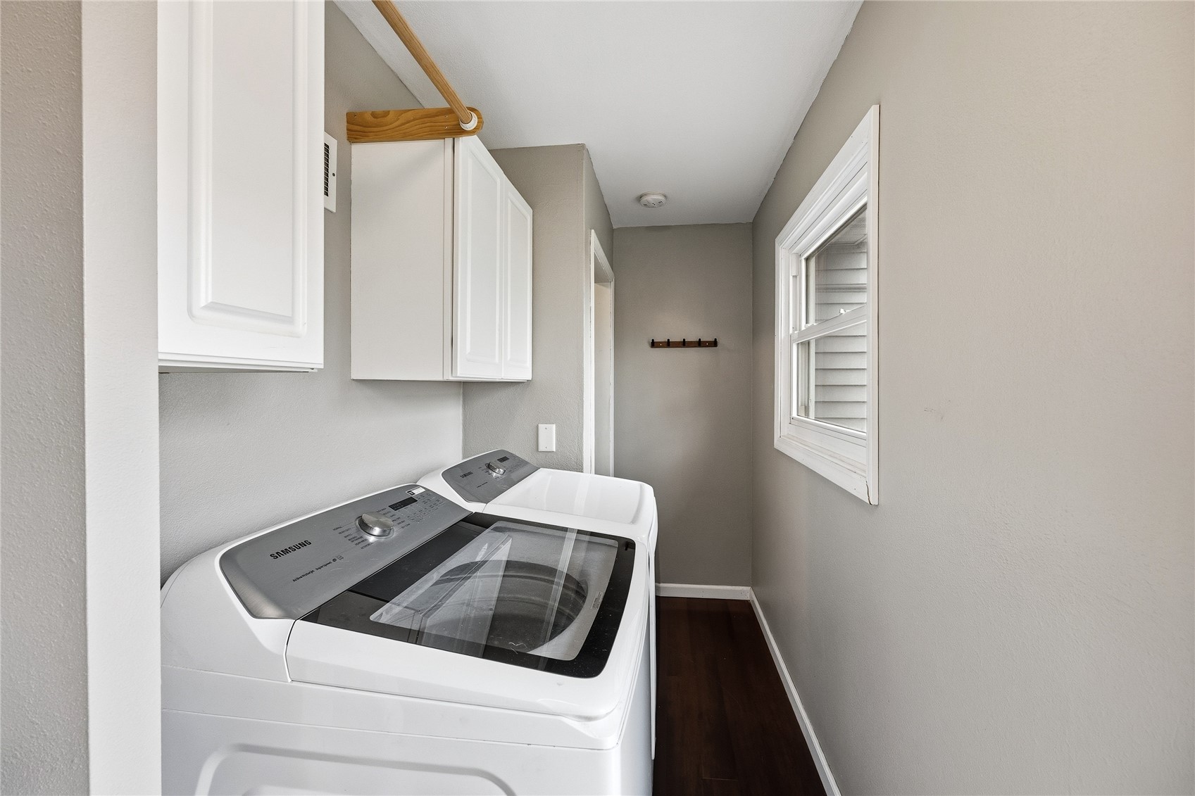 104 E 11th Street Tipton IA 52772