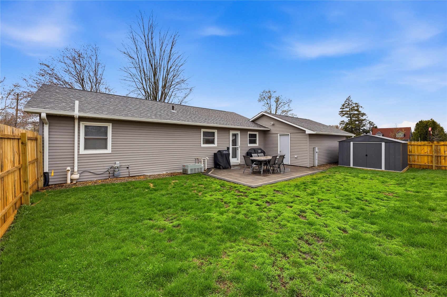 104 E 11th Street Tipton IA 52772