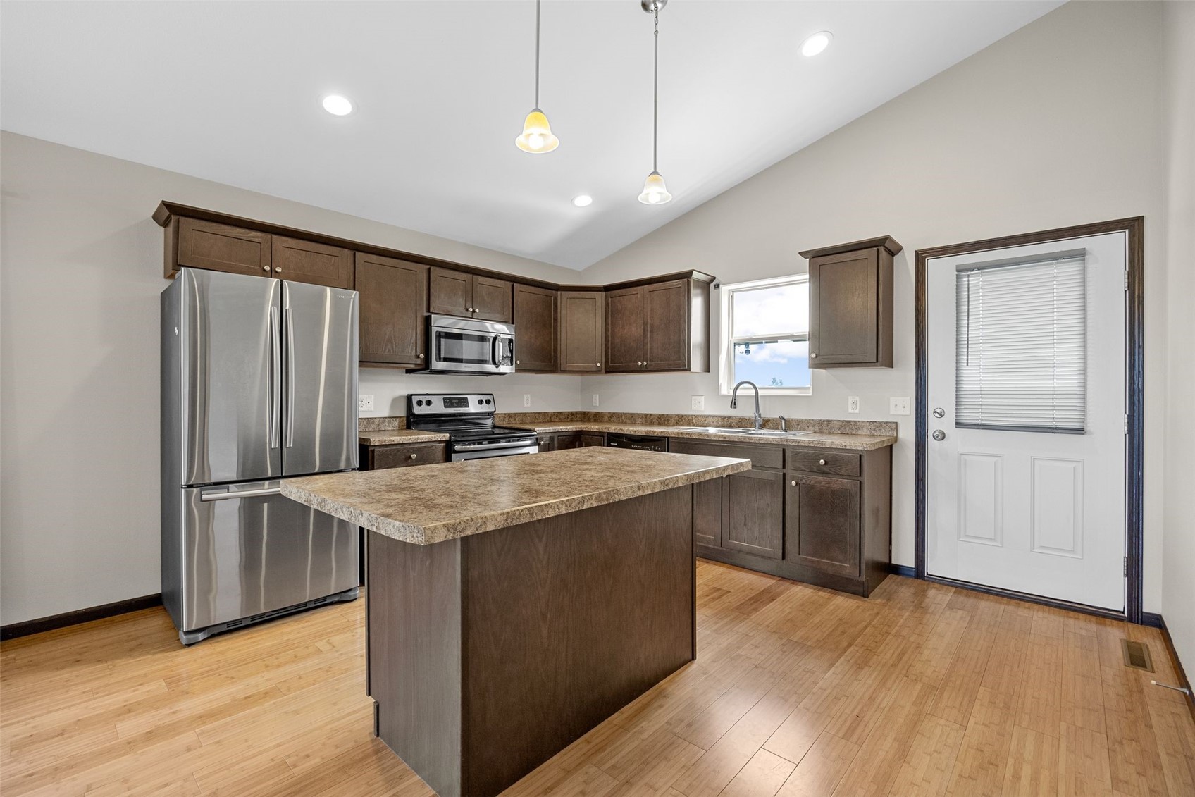 6303 Deer Stone Drive SW Cedar Rapids IA 52404