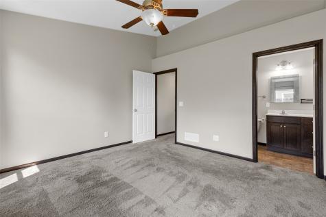 6303 Deer Stone Drive SW Cedar Rapids IA 52404