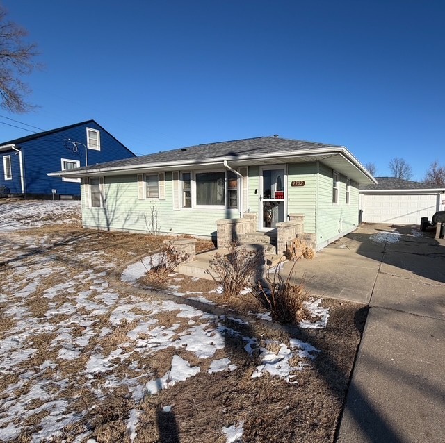 3302 12th Avenue SW Cedar Rapids IA 52404