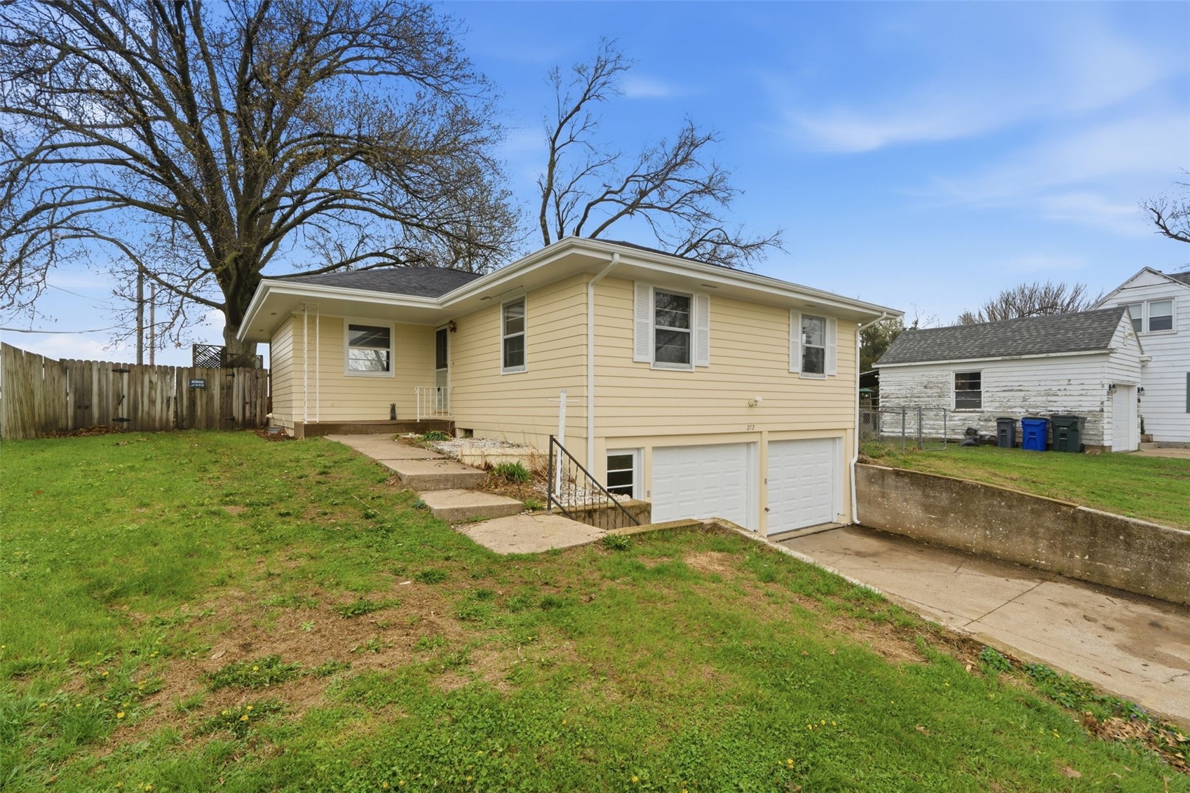 272 27th Avenue SW Cedar Rapids IA 52404