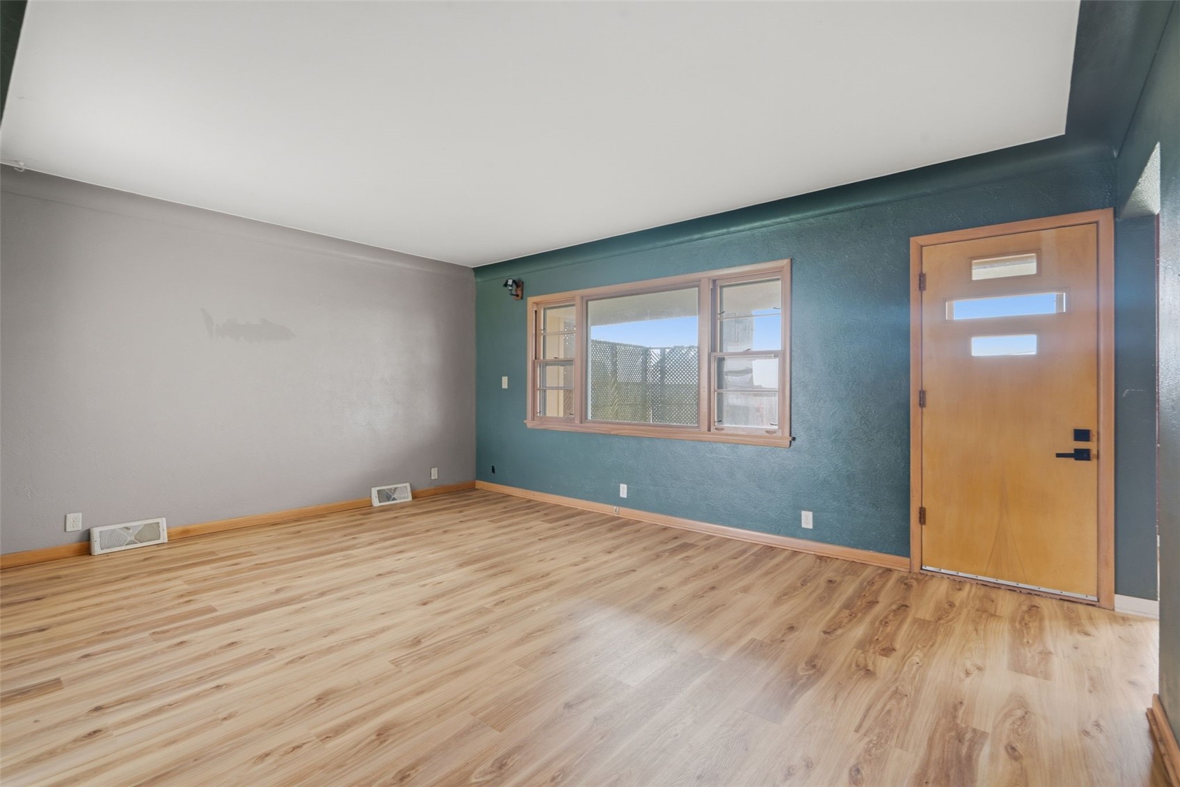 272 27th Avenue SW Cedar Rapids IA 52404