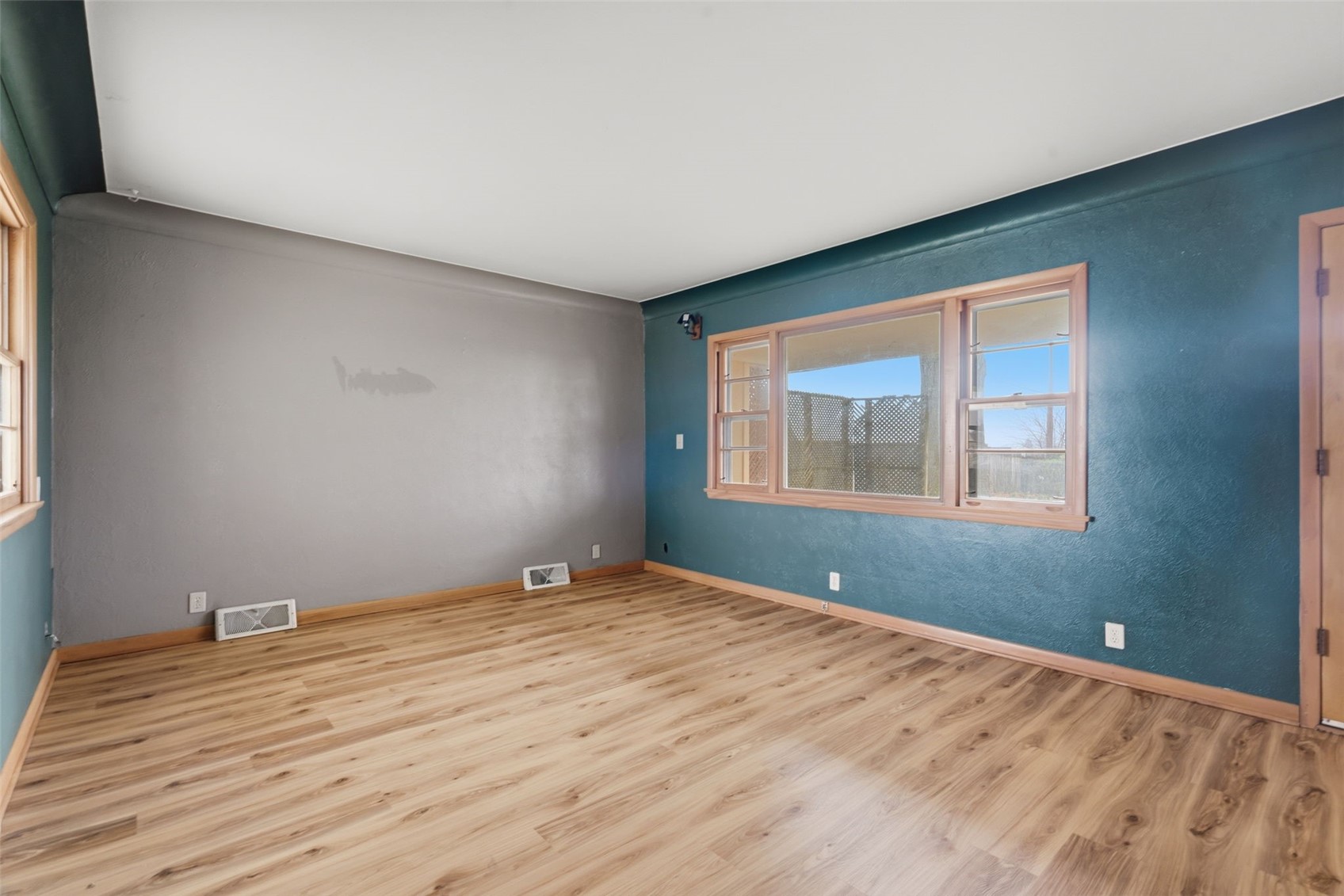 272 27th Avenue SW Cedar Rapids IA 52404