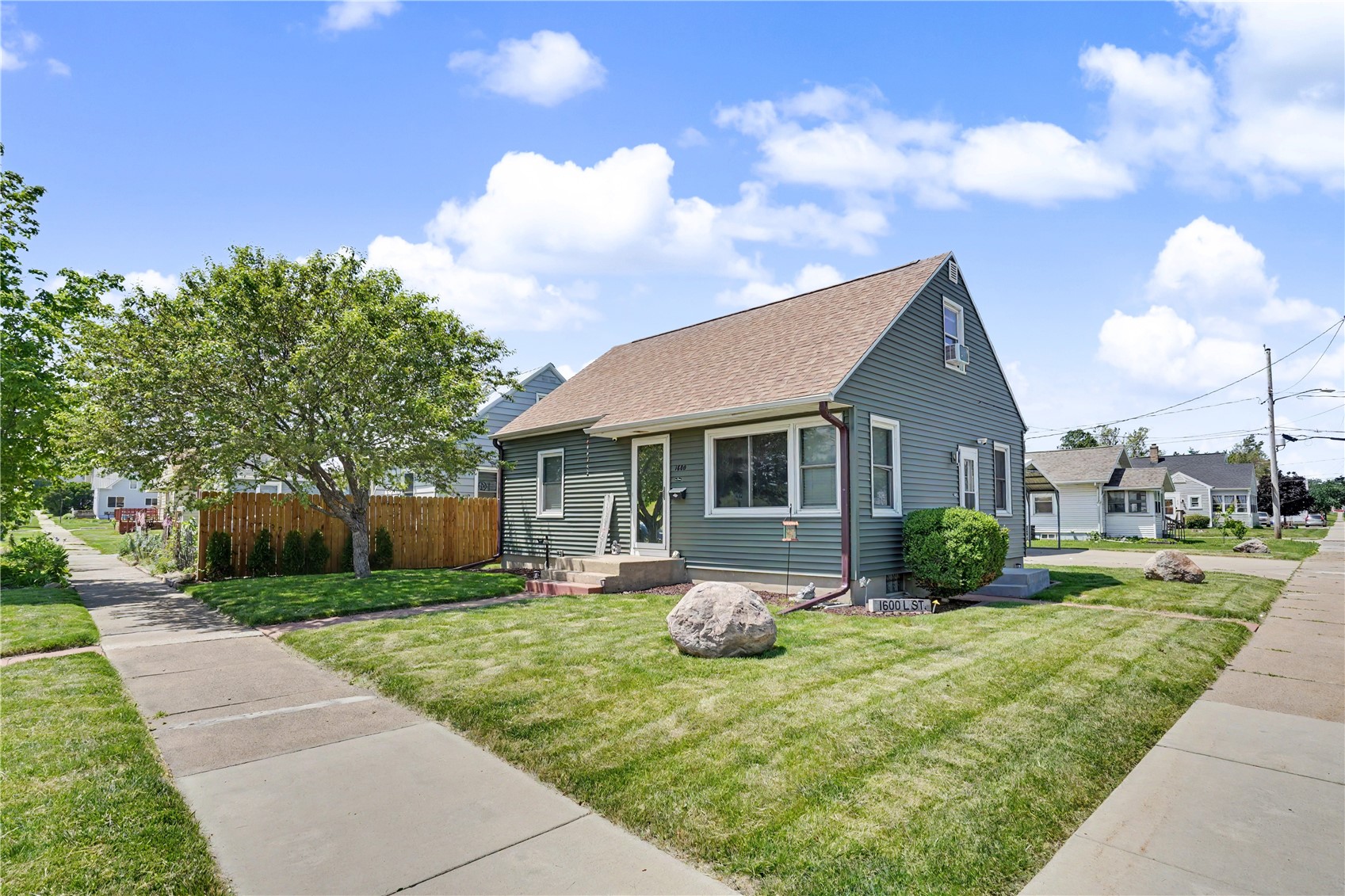 1600 L Street SW Cedar Rapids IA 52404