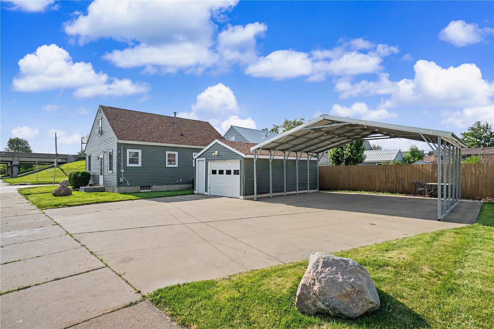 1600 L Street SW Cedar Rapids IA 52404